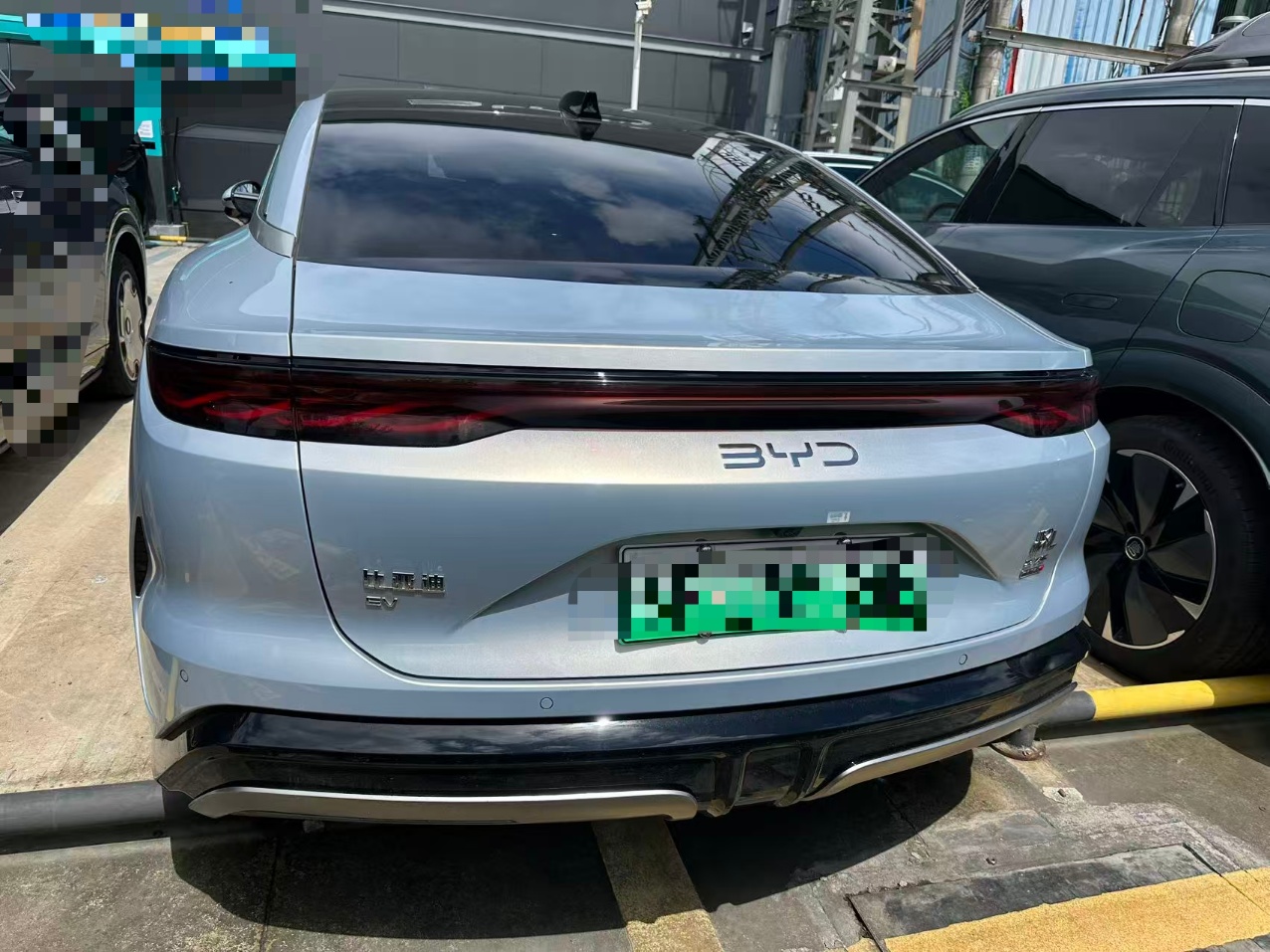 BYD HanL 2025 صورة سيارة #4
