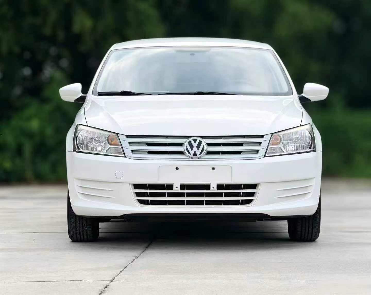 Volkswagen Santana 2014 car image #3