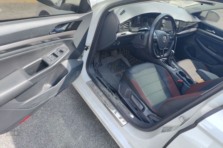 Volkswagen Bora 2020 car image #18