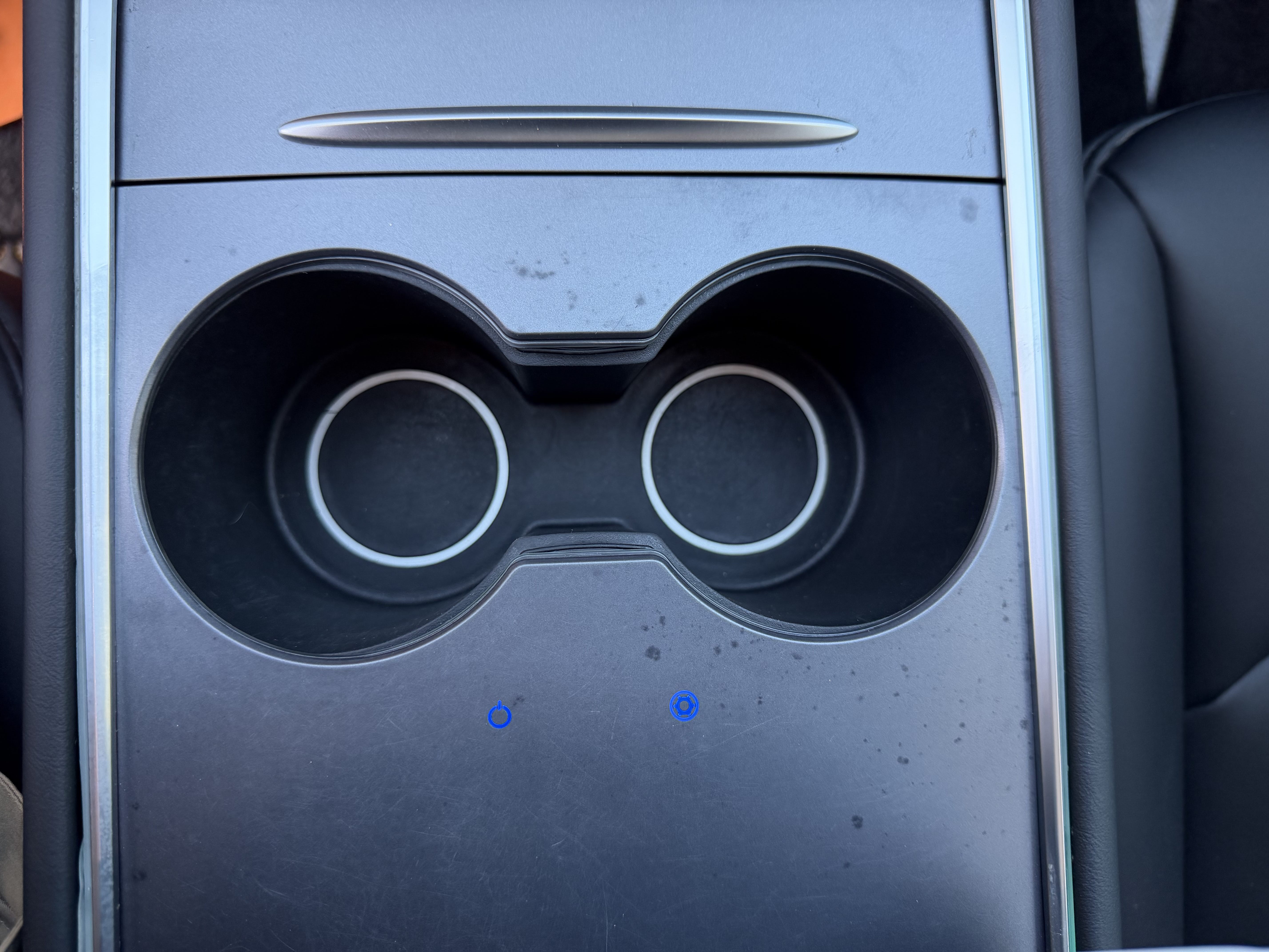 Tesla Model Y 2021 car image #13