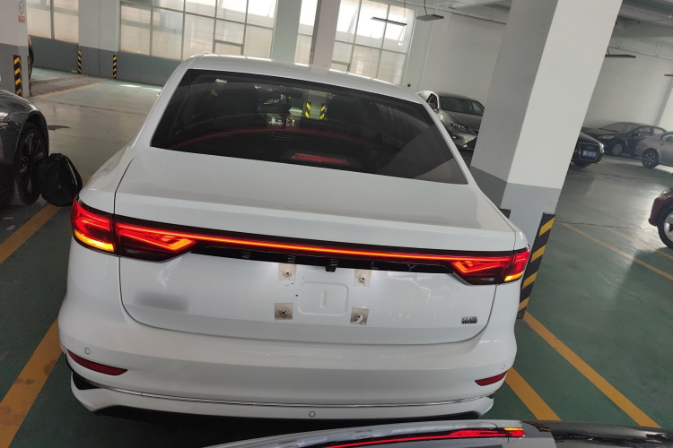 GEELY Emgrand 2022 car image #6