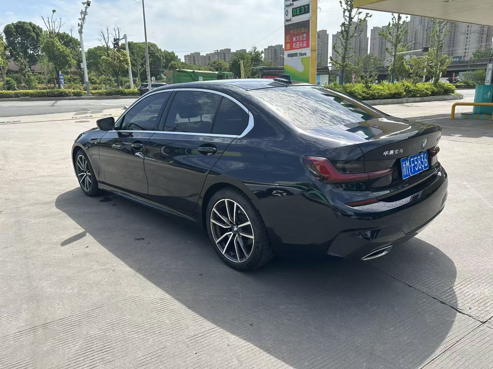 BMW 3 Series 2020 #6 BMW 3 Series 2020 car image #6