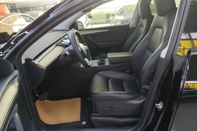 Tesla Model Y 2022 #15 Tesla Model Y 2022 car image #15