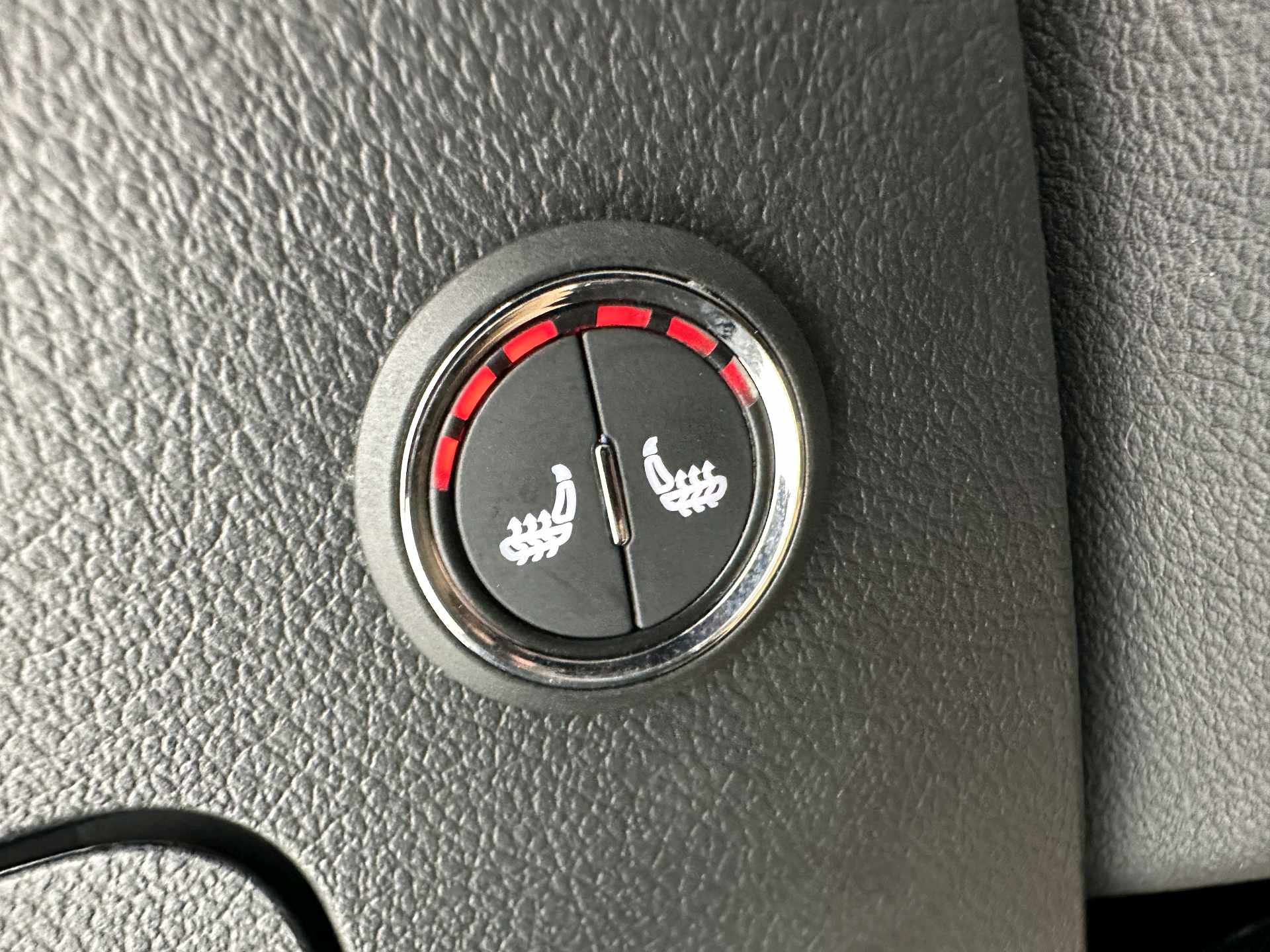 GEELY Vision X6 2022 car image #14