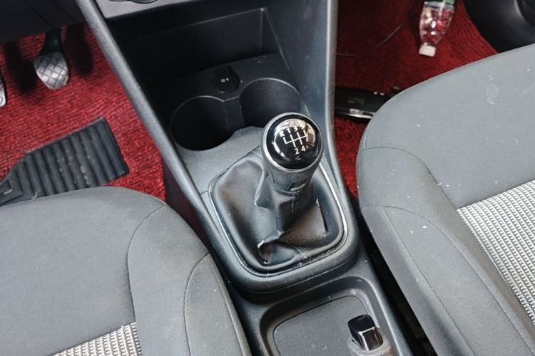 Volkswagen Polo 2016 #14 Volkswagen Polo 2016 car image #14