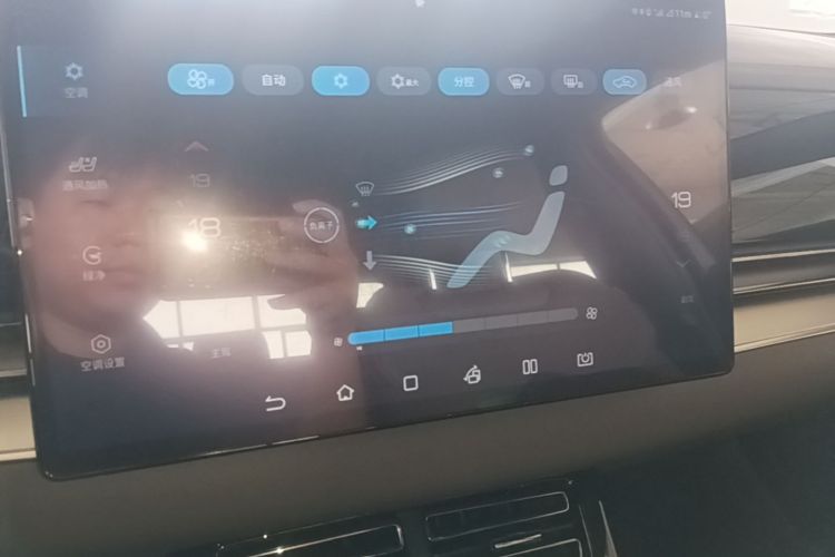 BYD Han 2022 immagine di auto #13