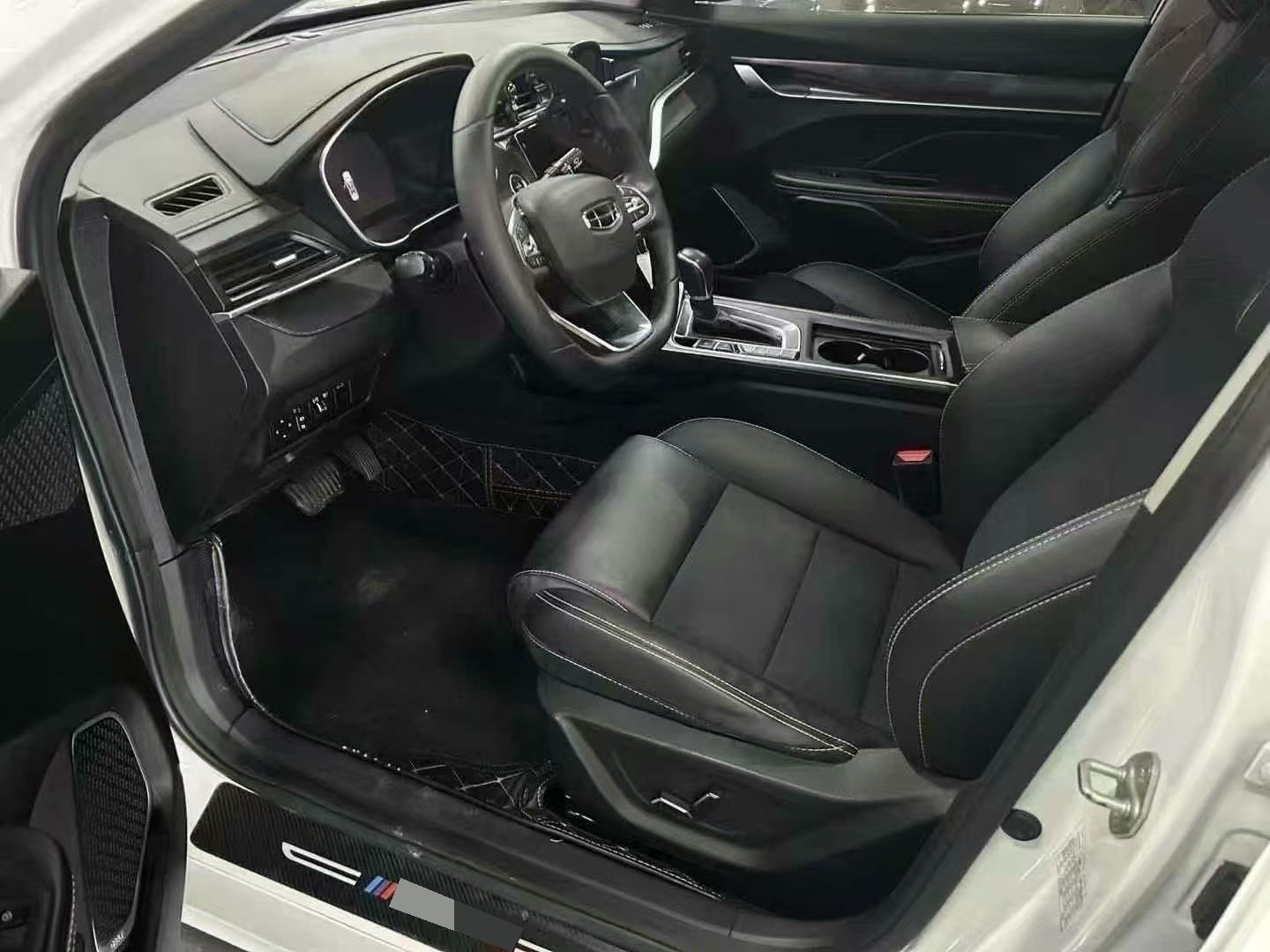 GEELY Binray 2021 car image #3