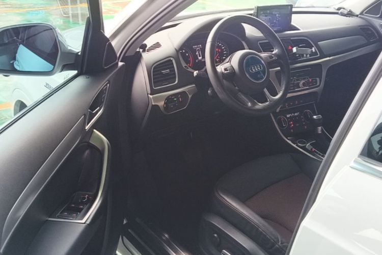 Audi Q3 2016 #16 Audi Q3 2016 car image #16