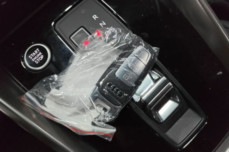 Audi A3 2023 immagine di auto #9