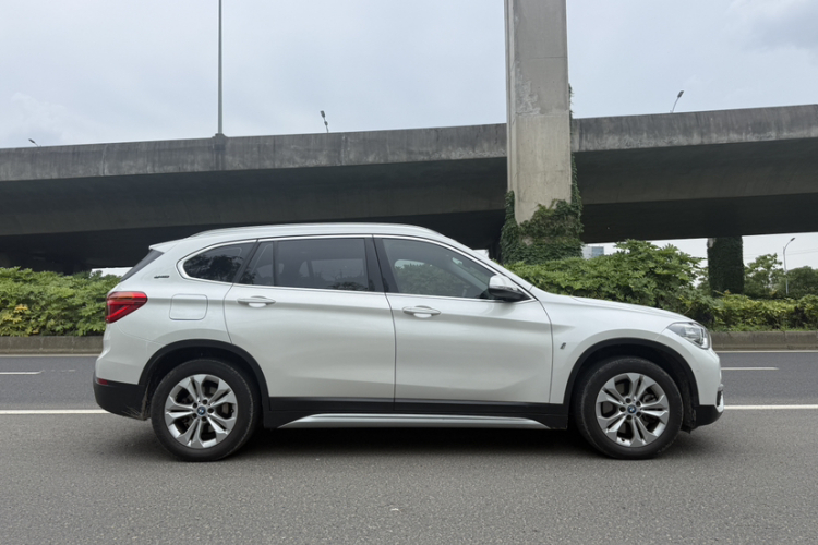 BMW X1 New Energy 2019 car image #10