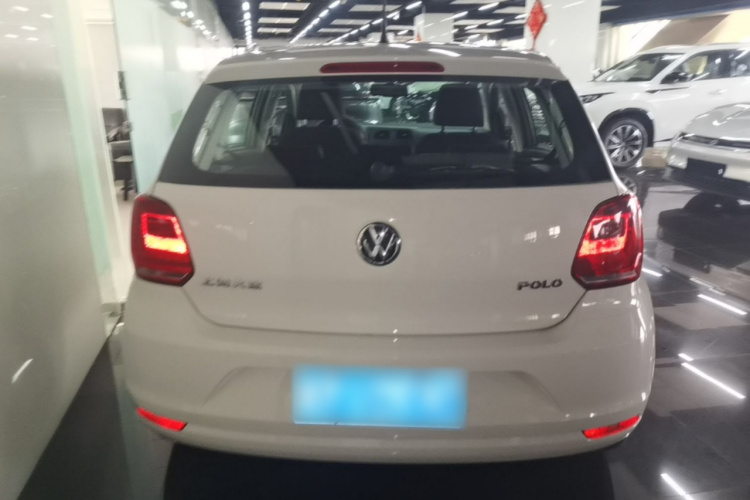 Volkswagen Polo 2015 #6 Volkswagen Polo 2015 car image #6