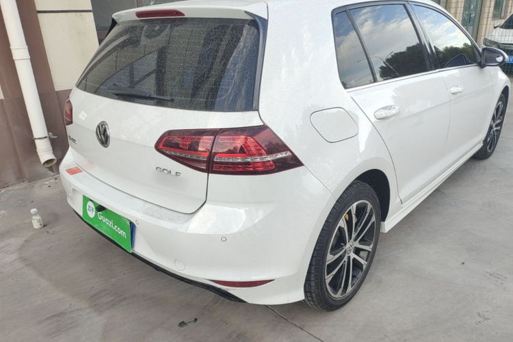 Volkswagen Golf 2016 car image #7