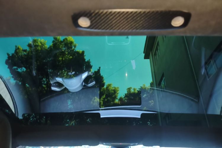 Tesla Model 3 2022 car image #20