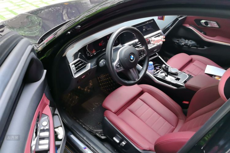 BMW 3 Series 2020 car image #18