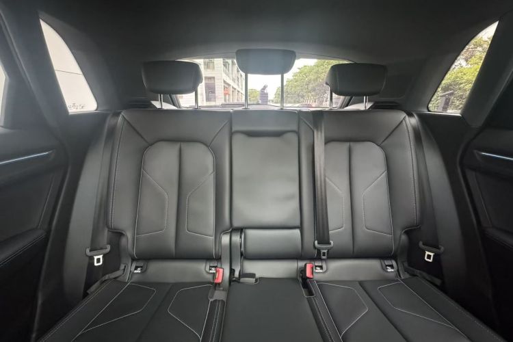 Audi Q3 2024 car image #18