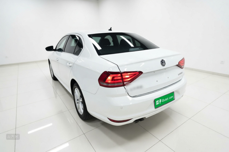 Volkswagen Lavida 2018 car image #5