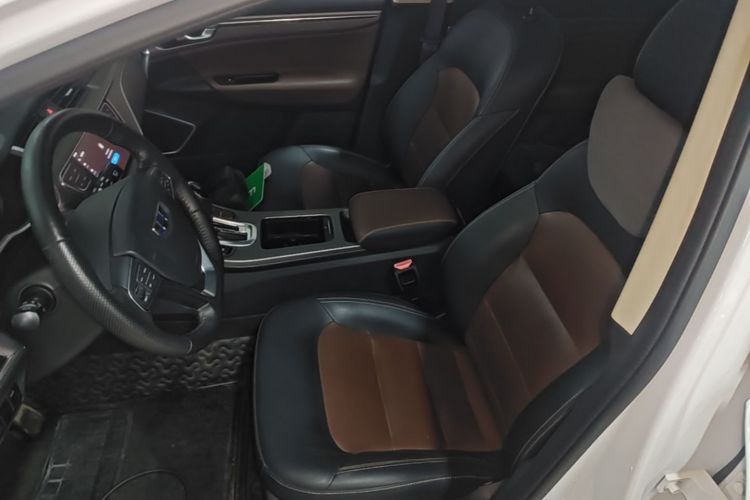 GEELY Emgrand GS 2017 immagine di auto #15