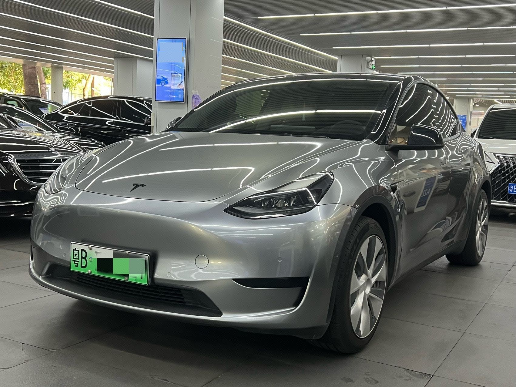 Tesla Model Y 2022 car image 