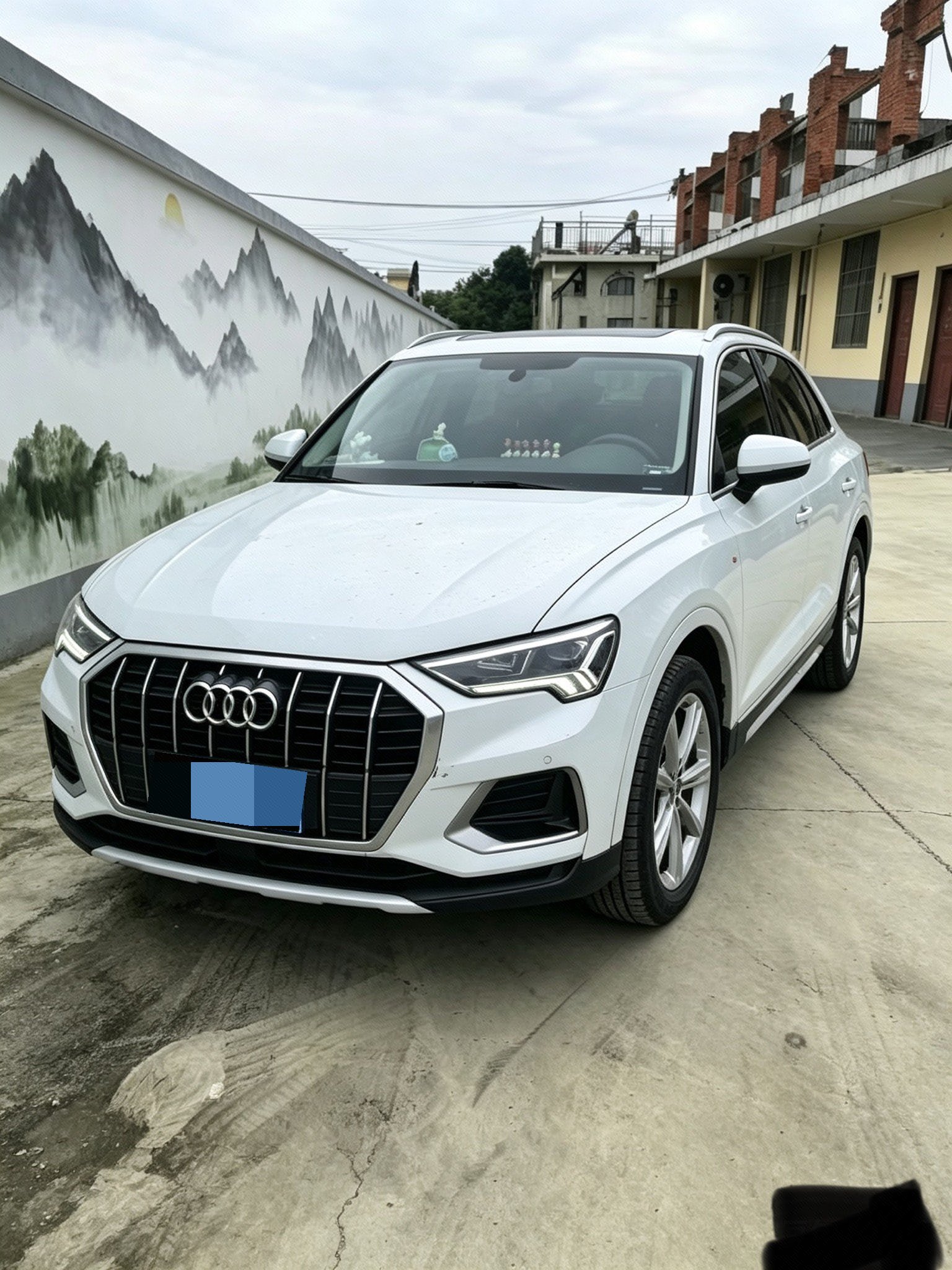 Audi Q3 2023 Audi Q3 2023 car image