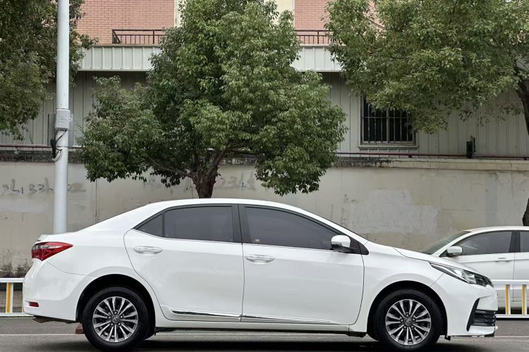 Toyota Corolla 2018 #6 Toyota Corolla 2018 immagine di auto #6