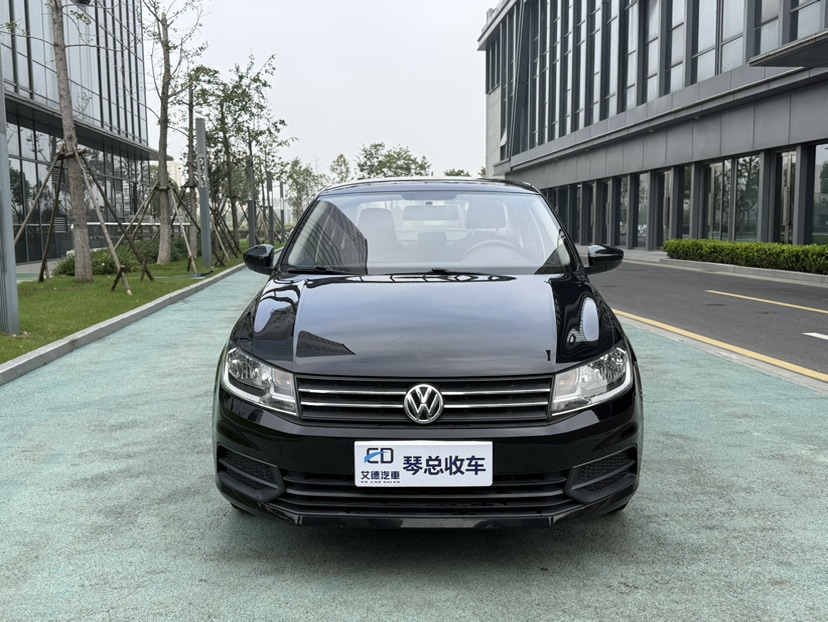 Volkswagen Santana 2019 imagen de coche #2