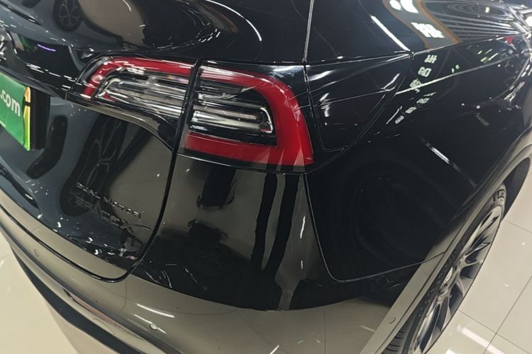 Tesla Model Y 2021 #8 Tesla Model Y 2021 car image #8