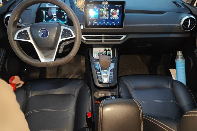 BYD Yuan New Energy 2019 #12 BYD Yuan New Energy 2019 car image #12