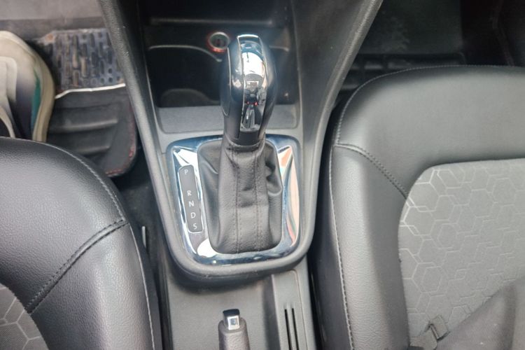 Volkswagen Santana 2016 car image #14