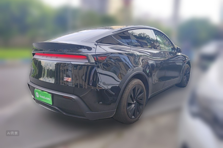 Tesla Model Y 2025 #7 Tesla Model Y 2025 car image #7