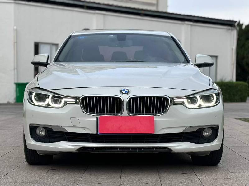 BMW 3 Series 2018 car image #2