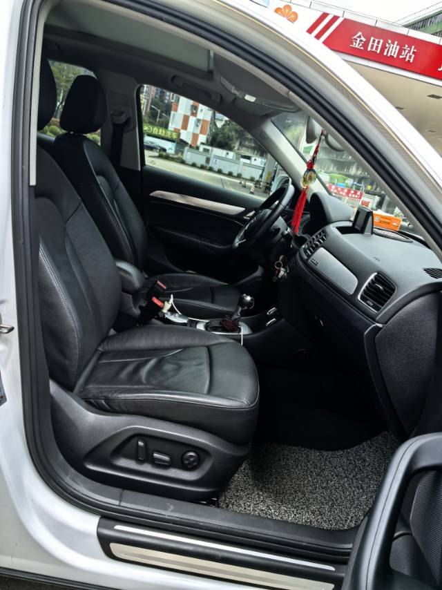 Audi Q3 (Imported) 2014 car image #10