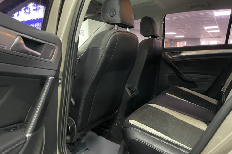 Volkswagen Golf 2018 #13 Volkswagen Golf 2018 car image #13