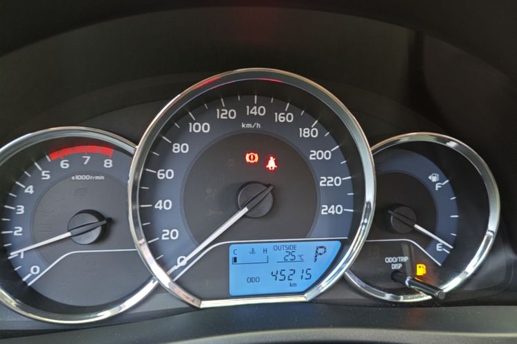 Toyota Corolla 2018 immagine di auto #12