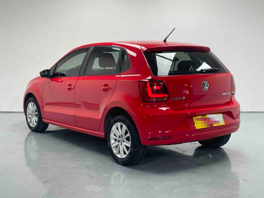 Volkswagen Polo 2014 car image #8