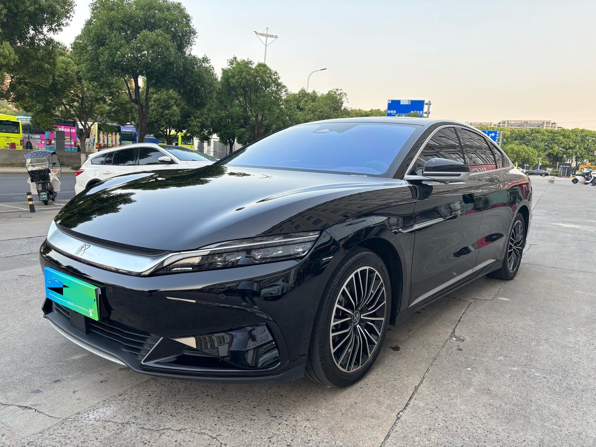 BYD Han 2024 BYD Han 2024 car image
