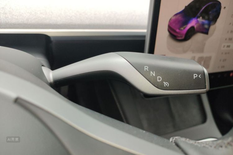Tesla Model Y 2024 #16 Tesla Model Y 2024 car image #16