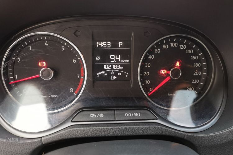 Volkswagen Polo 2015 car image #14