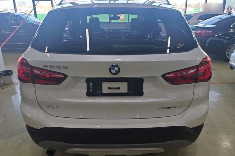 BMW X1 2019 #6 BMW X1 2019 car image #6