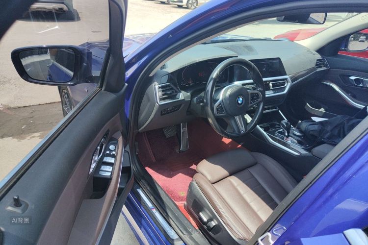 BMW 3 Series 2020 car image #18