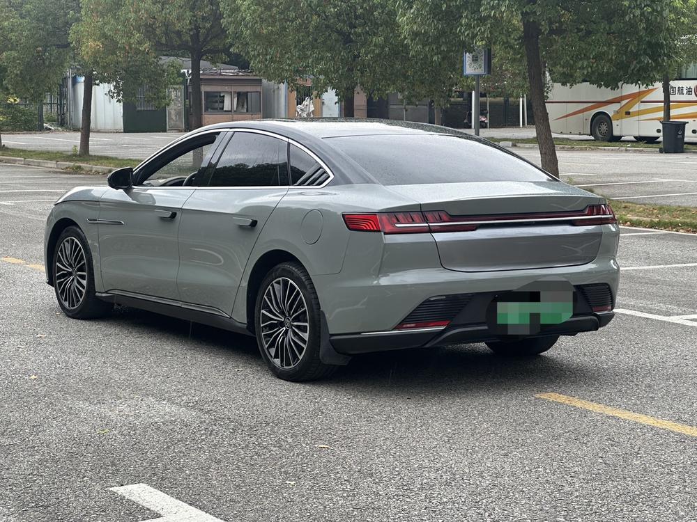 BYD Han 2021 #3 BYD Han 2021 car image #3