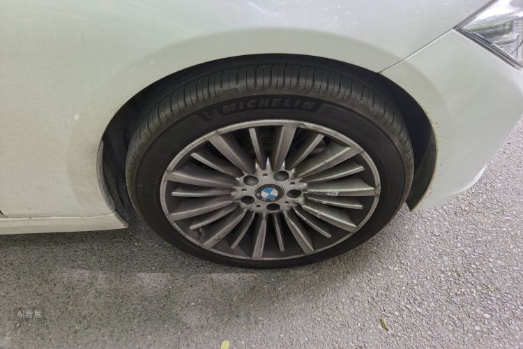 BMW 3 Series 2018 car image #9