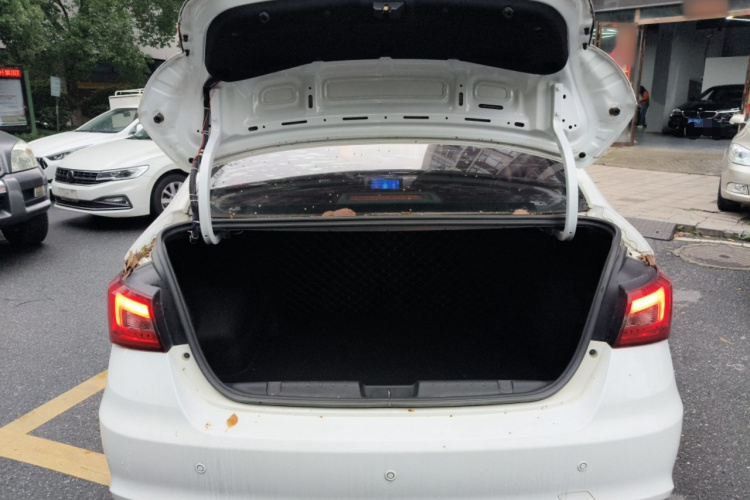 Chery Arrizo 5 2019 immagine di auto #19