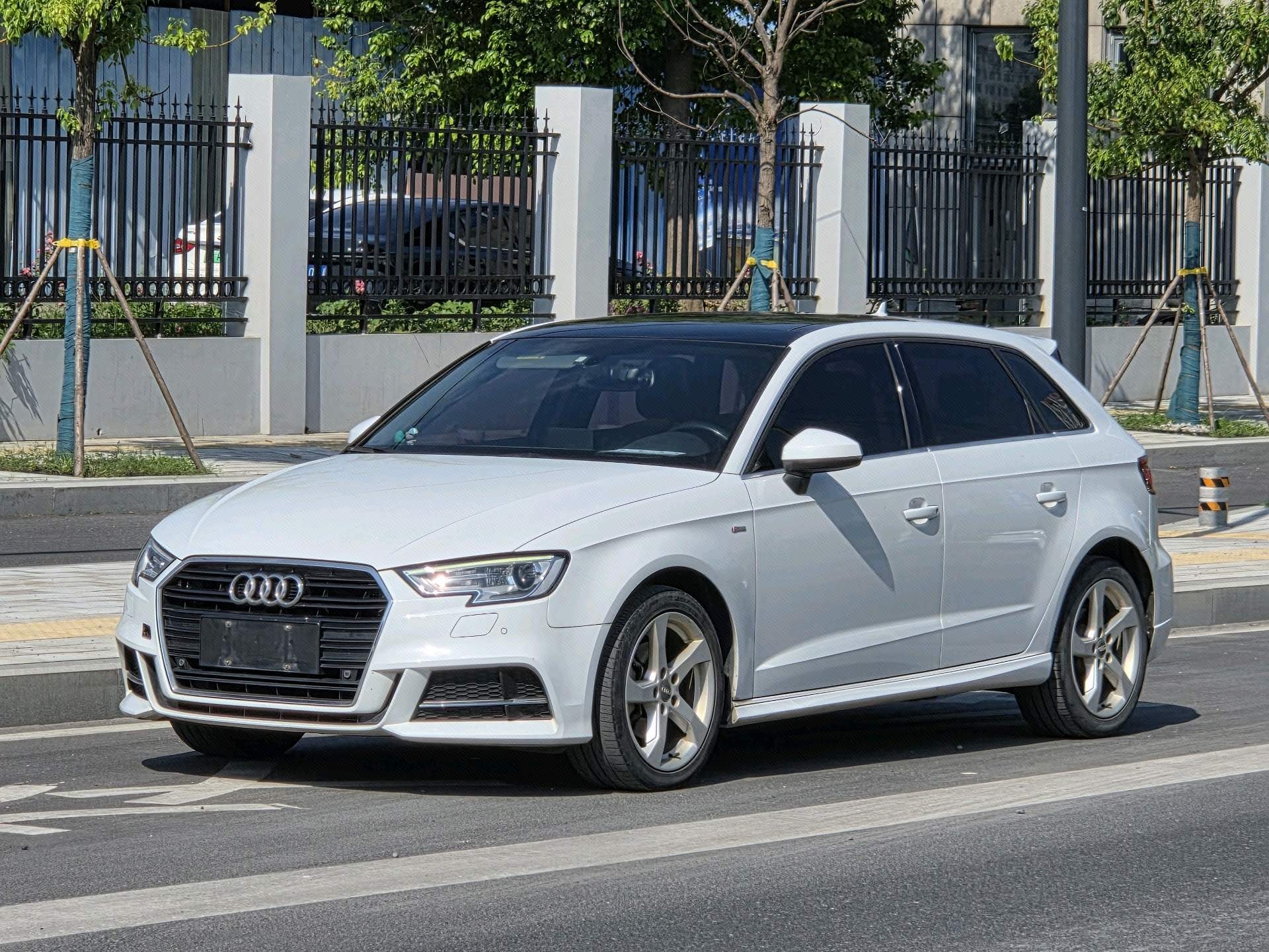 2019 2019 car image