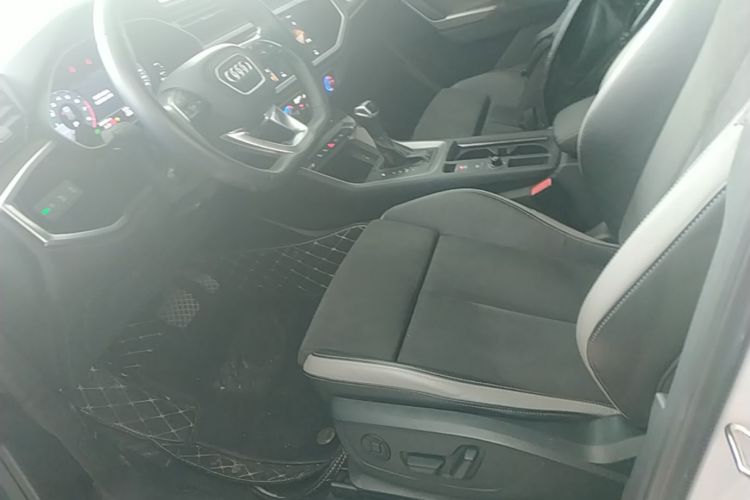 Audi Q3 2021 #15 Audi Q3 2021 car image #15
