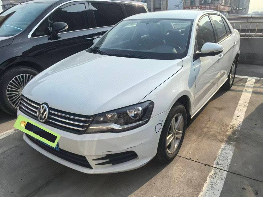 Volkswagen Bora 2015 car image 