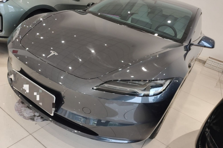 Tesla Model 3 2024 #2 Tesla Model 3 2024 car image #2