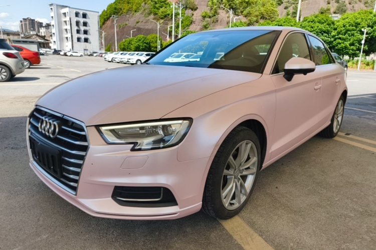 Audi A3 2019 immagine di auto #2