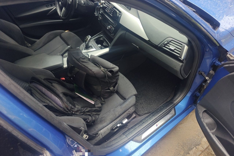 BMW 3 Series 2017 #23 BMW 3 Series 2017 car image #23