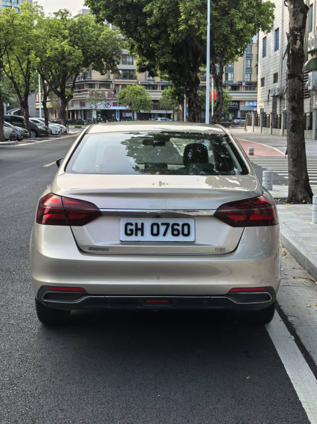GEELY Emgrand 2019 #3 GEELY Emgrand 2019 car image #3
