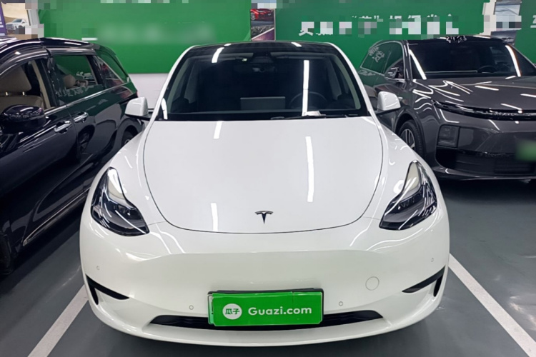 Tesla Model Y 2022 #3 Tesla Model Y 2022 car image #3